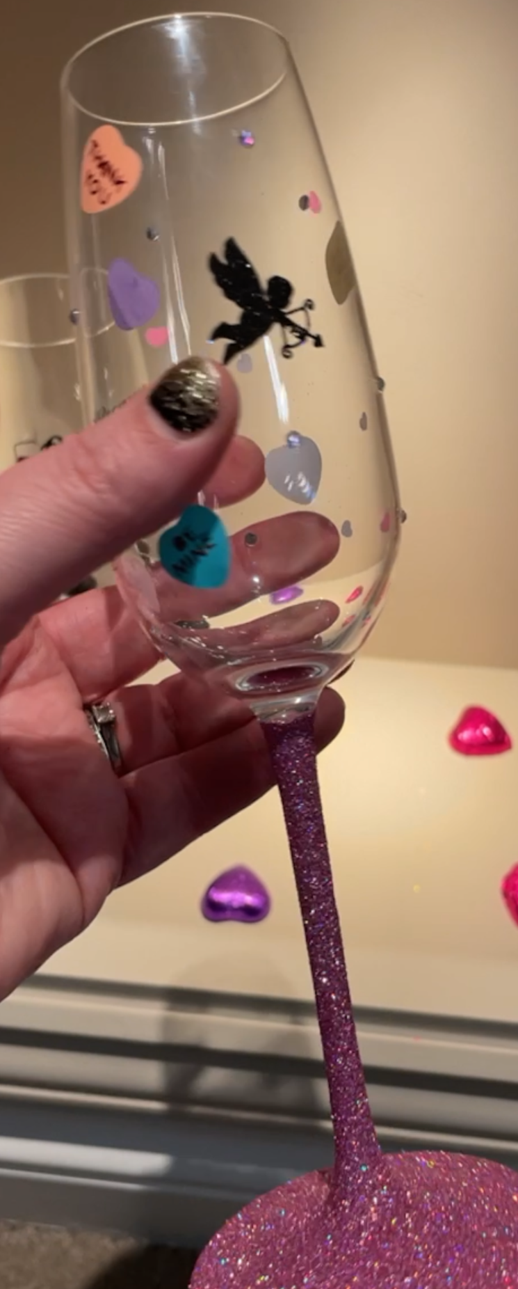 Cupids bow, valentine champagne flute