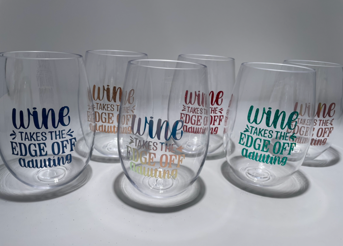 Stemless personalised wine glasses